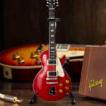 Gibson Miniature guitar £45